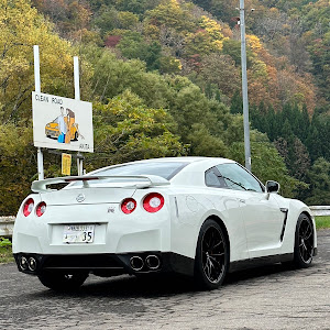 NISSAN GT-R R35