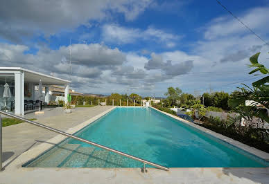 Maison avec piscine 6