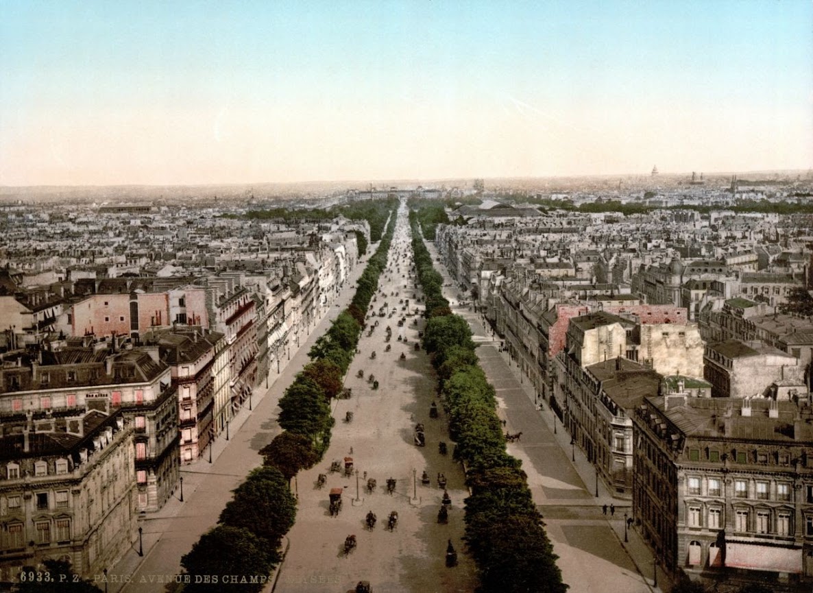 A Journey Back in Time Down the Avenue des Champs Élysées – 5-Minute History