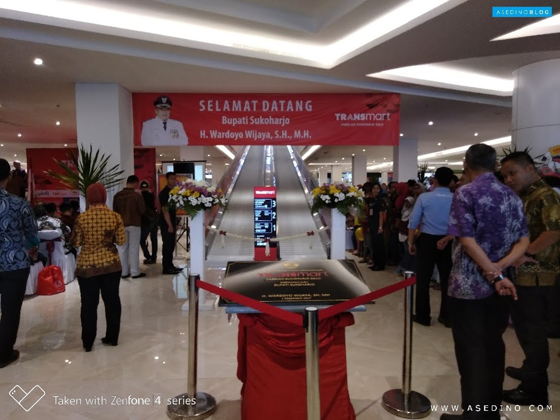 Galeri Foto Suasana Opening Transmart Pabelan Sukoharjo 