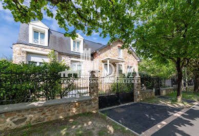 House with pool and terrace 2