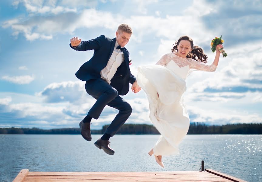 Fotógrafo de casamento Anastasiya Shvedkova (takephoto). Foto de 12 de agosto 2017