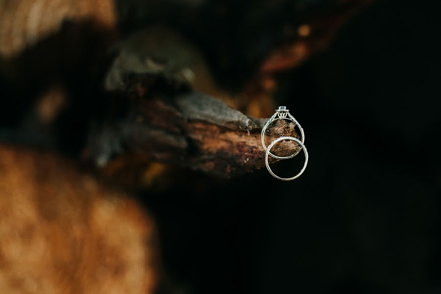 Fotograful de nuntă Madie Romero (liteweddings). Fotografia din 28 octombrie 2019