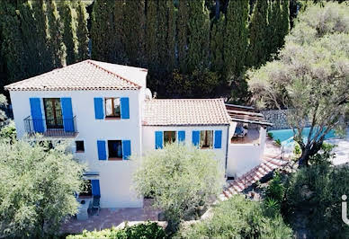 House with pool and terrace 2