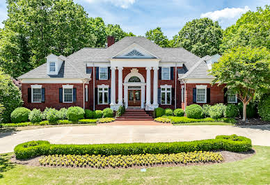 House with garden 1