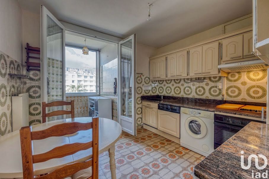 Vente appartement 4 pièces 66 m² à Le Pont-de-Claix (38800), 120 000 €