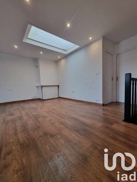 Vente maison 2 pièces 56 m² à Vendeville (59175), 140 000 €