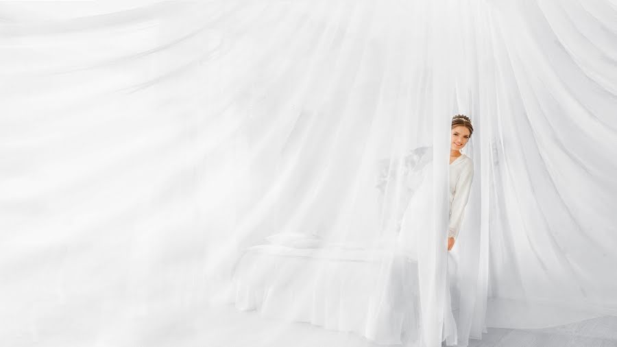 Fotograful de nuntă Vyacheslav Logvinyuk (wedd-ing). Fotografia din 15 octombrie 2018