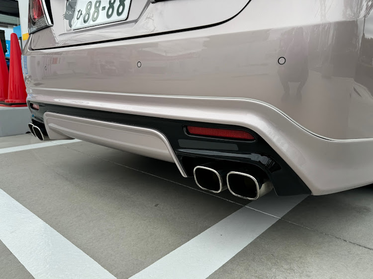 クラウンアスリートのジャパンセレクション・仄・ガソリン満タン 空気圧ＯＫ・愛車の好きな角度に関するカスタム事例の投稿画像8枚目