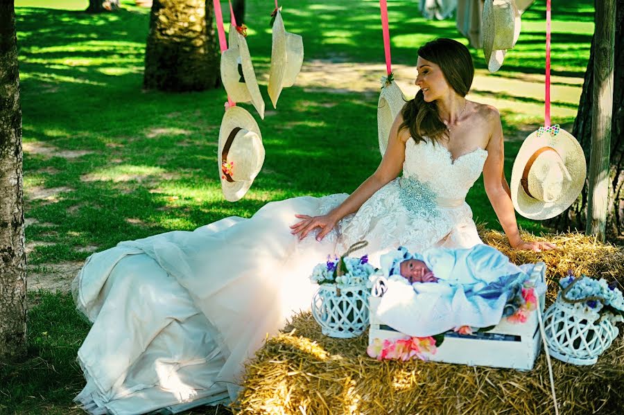 Wedding photographer Fabrizio Durinzi (fotostudioeidos). Photo of 23 February 2018