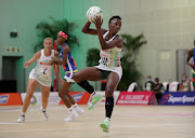 Bongi Msomi of the SPAR Proteas in action.