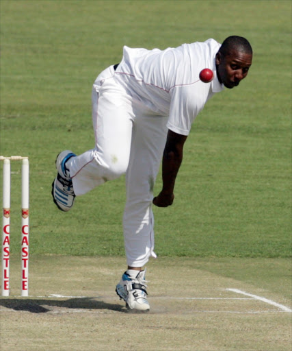 Zimbabwe bowler Tinashe Panyangara bowls during the third day of a test match between South Africa and host Zimbabwe at the Harare Sports Club on August 11, 2014.