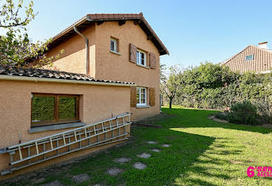 House with terrace 2