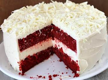 Red Velvet Cheesecake Cake