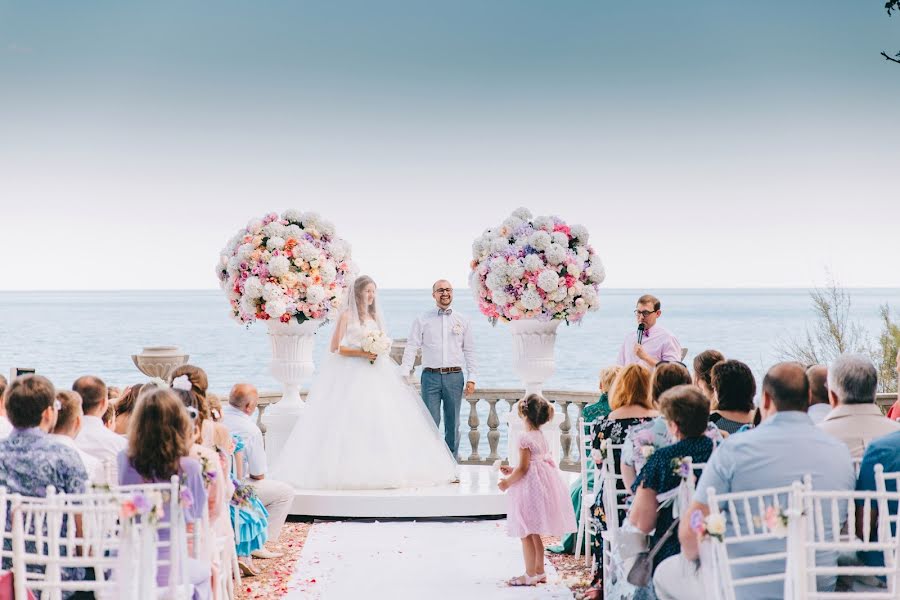 Wedding photographer Vitaliy Belov (beloff). Photo of 9 February 2018