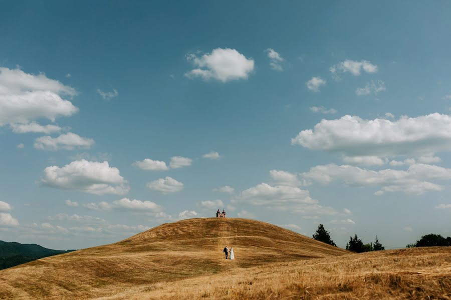 Wedding photographer Mario Novotka (novotkamario). Photo of 29 December 2022