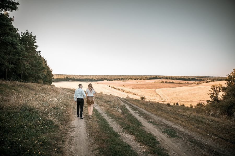 Fotógrafo de casamento Anastasiya Kovalchuk (kovalchuk2907). Foto de 4 de fevereiro 2019