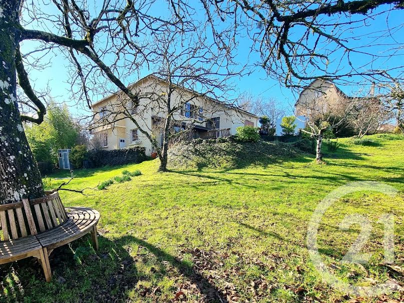 Vente maison 5 pièces 100.68 m² à Sarlat-la-caneda (24200), 235 000 €