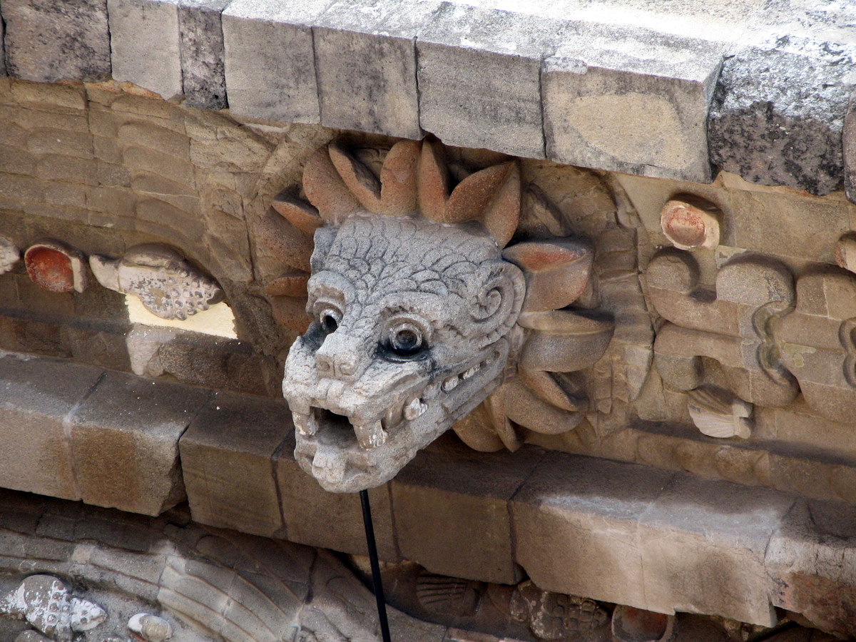 File:Busto quetzalcóatl en