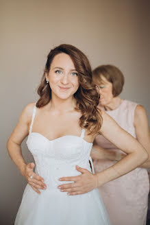 Wedding photographer Aleksandra Voznyuk (kalibri). Photo of 23 October 2019