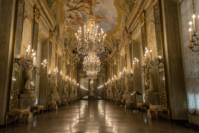 Sala degli specchi di stefano10