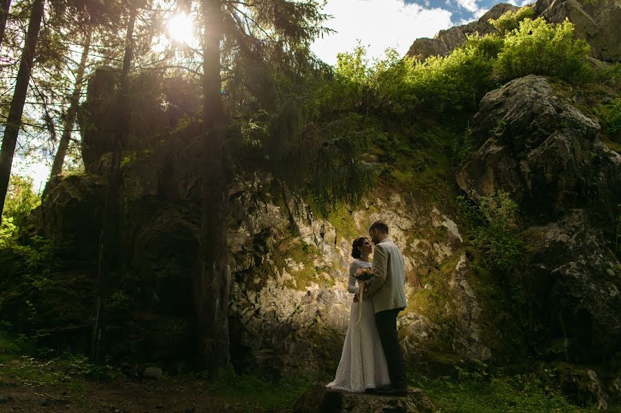 Fotógrafo de casamento Sergey Alekseev (fotont). Foto de 10 de agosto 2017