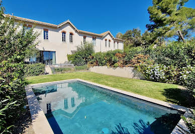 Maison avec piscine et jardin 2