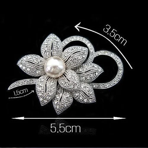 Fashion Crystal Pearl Bow Ladies Brooch Apparel. An elegant clothing accessory to enhance your style with sparkling crys
