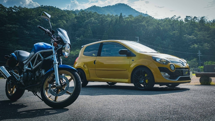 トゥインゴのVTR250・三男・感謝に関するカスタム事例の投稿画像2枚目