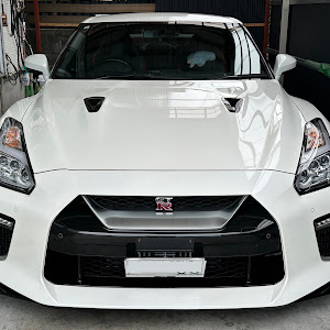 NISSAN GT-R R35