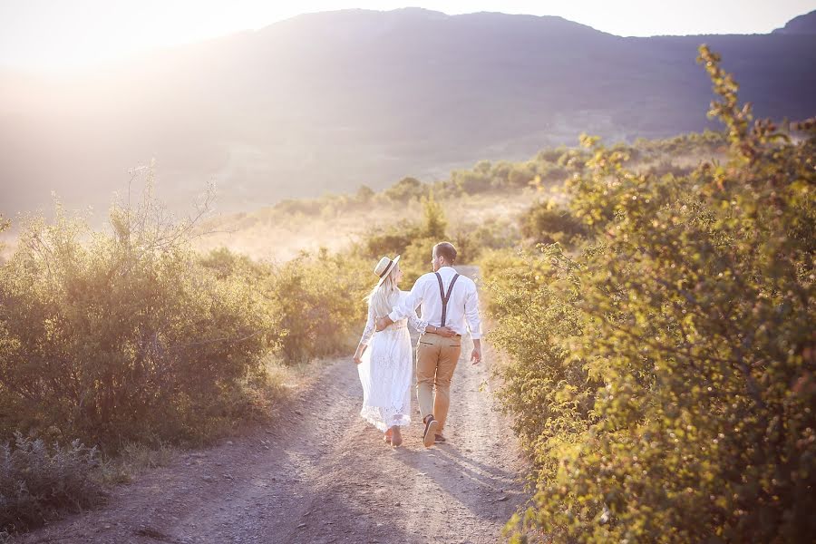 Wedding photographer Anastasiya Tischenko (prizrak). Photo of 9 August 2018