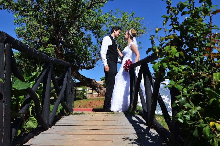 Fotógrafo de casamento Volney Henrique Rodrigues (volneyhenrique2). Foto de 31 de outubro 2015