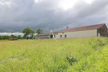 maison à Saint-Philbert-de-Bouaine (85)