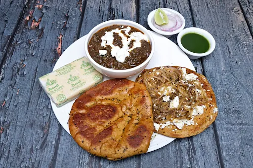 Special Atta Onion Paneer Masala Kulcha