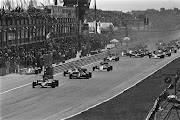 The start of the 1985 Dutch Grand Prix