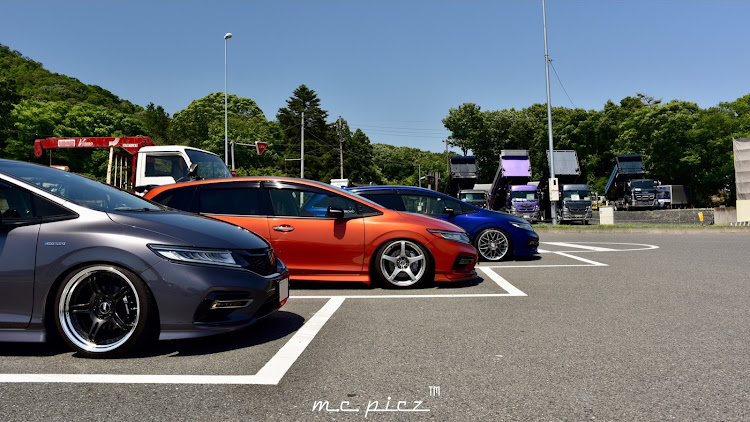 ジェイドのオフ会・低そうで低くない少し低い車・裏組完了・マルゼン埼玉本店・真夏日に関するカスタム事例の投稿画像5枚目