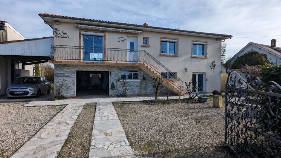 Vente maison 8 pièces 150 m² à Carignan-de-Bordeaux (33360), 399 000 €