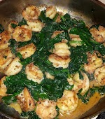 Shrimp and Sauteed Spinach was pinched from <a href="https://www.facebook.com/183762745037805/photos/a.189495224464557.49588.183762745037805/884583188289087/?type=1" target="_blank">www.facebook.com.</a>