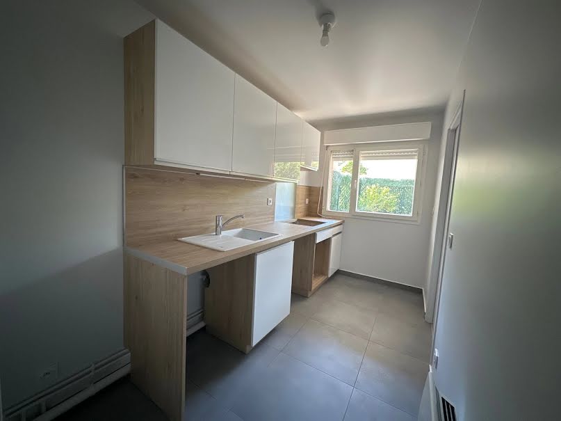 Location  appartement 3 pièces 66 m² à Enghien-les-Bains (95880), 1 432 €