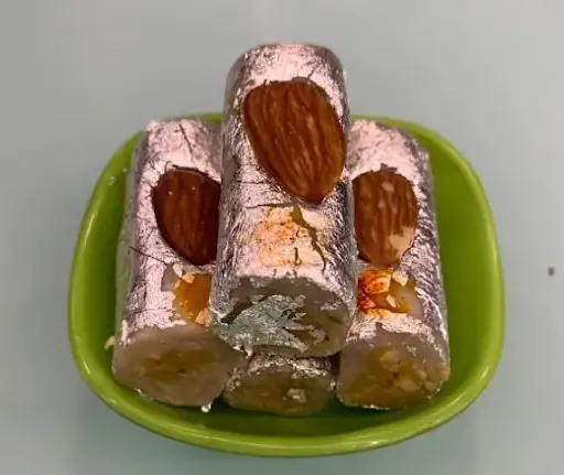 Kaju Roll