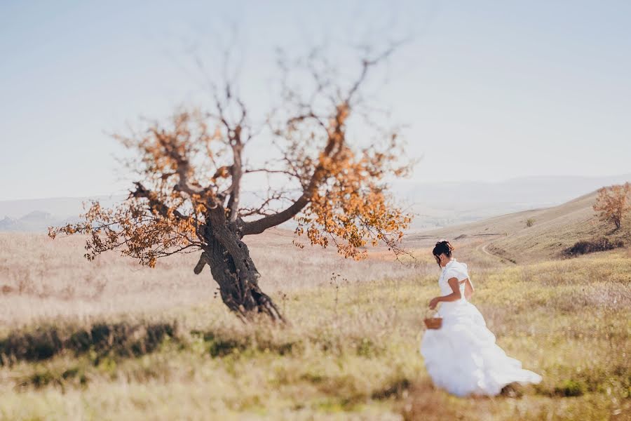 Wedding photographer Konstantin Kuznecov (mopedist2). Photo of 7 February 2014