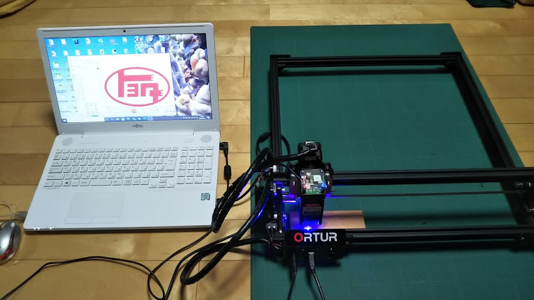 ハイエースバンのベストバイ2021・レーザー彫刻機・何にでも文字やイラスト入れたくなるに関するカスタム事例の投稿画像1枚目