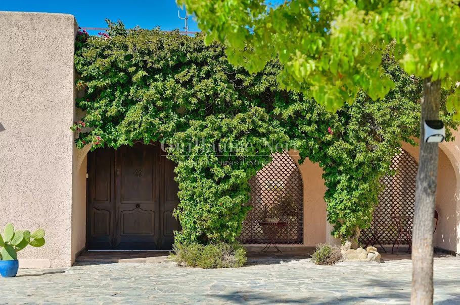 Vente villa 14 pièces 515.82 m² à Porticcio (20166), 1 920 000 €