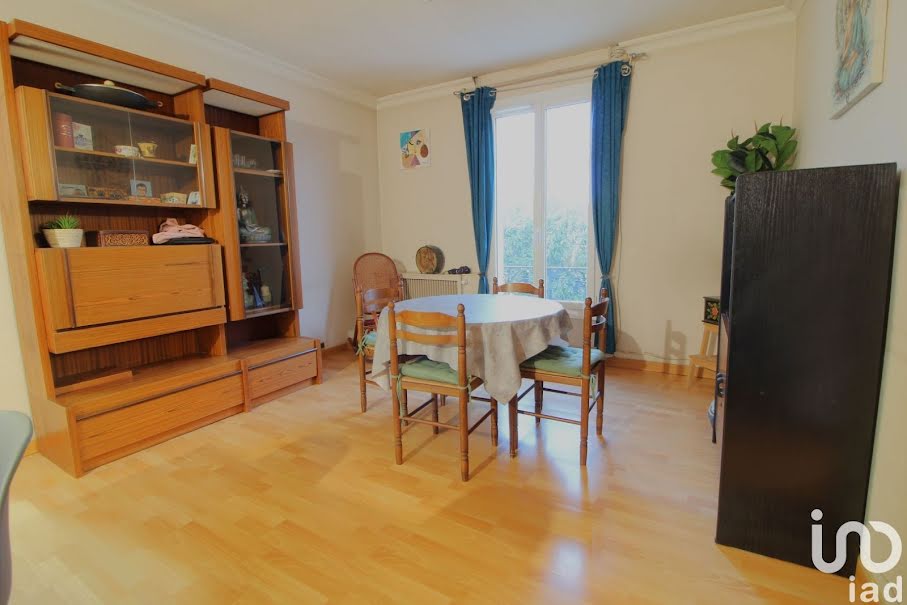 Vente appartement 3 pièces 62 m² à Villeneuve-le-Roi (94290), 185 000 €