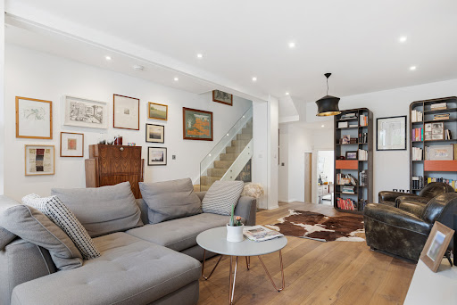 Maison contemporaine avec jardin et terrasse 3