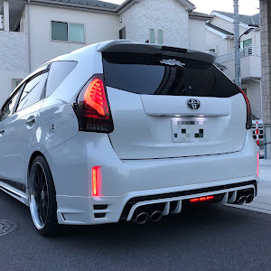プリウスα