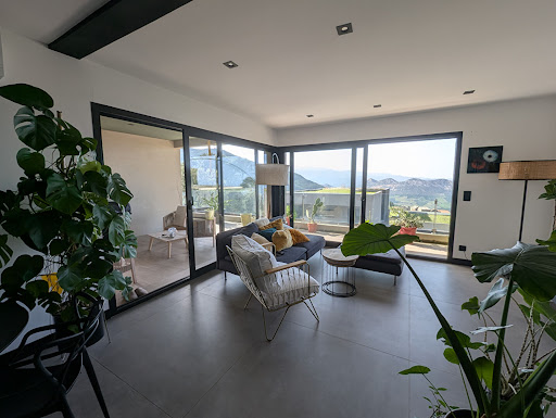 Apartment 4
