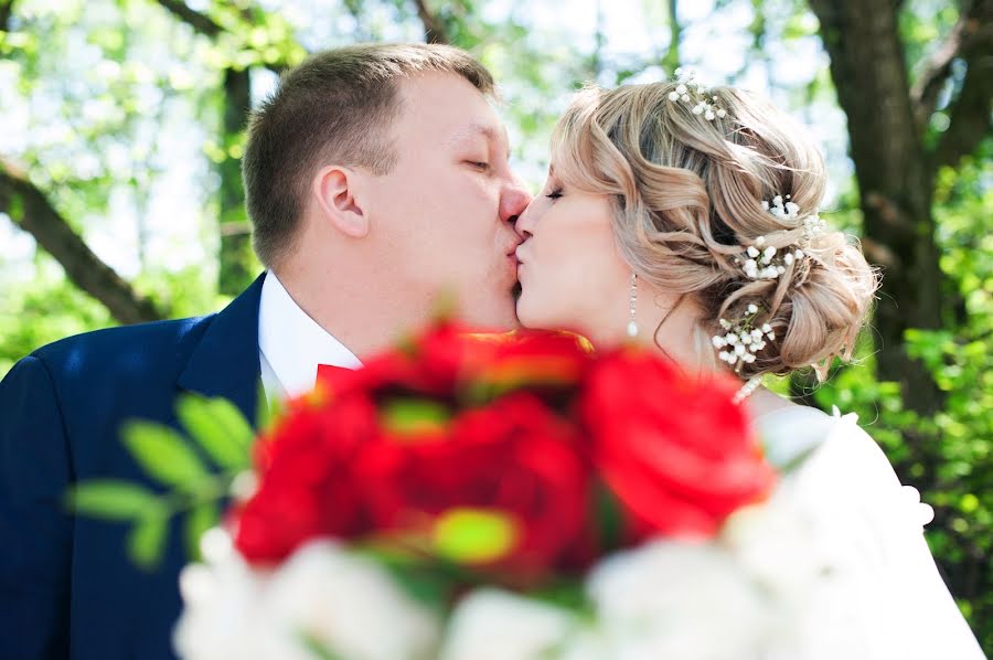 Fotografo di matrimoni Yuliya Zamfiresku (zamfiresku). Foto del 5 luglio 2016