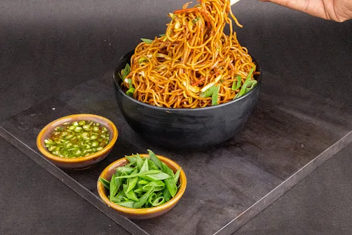 Street Style Veg Chowmein