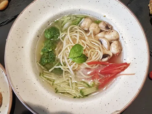 Clear Noodle Soup (Mushroom)